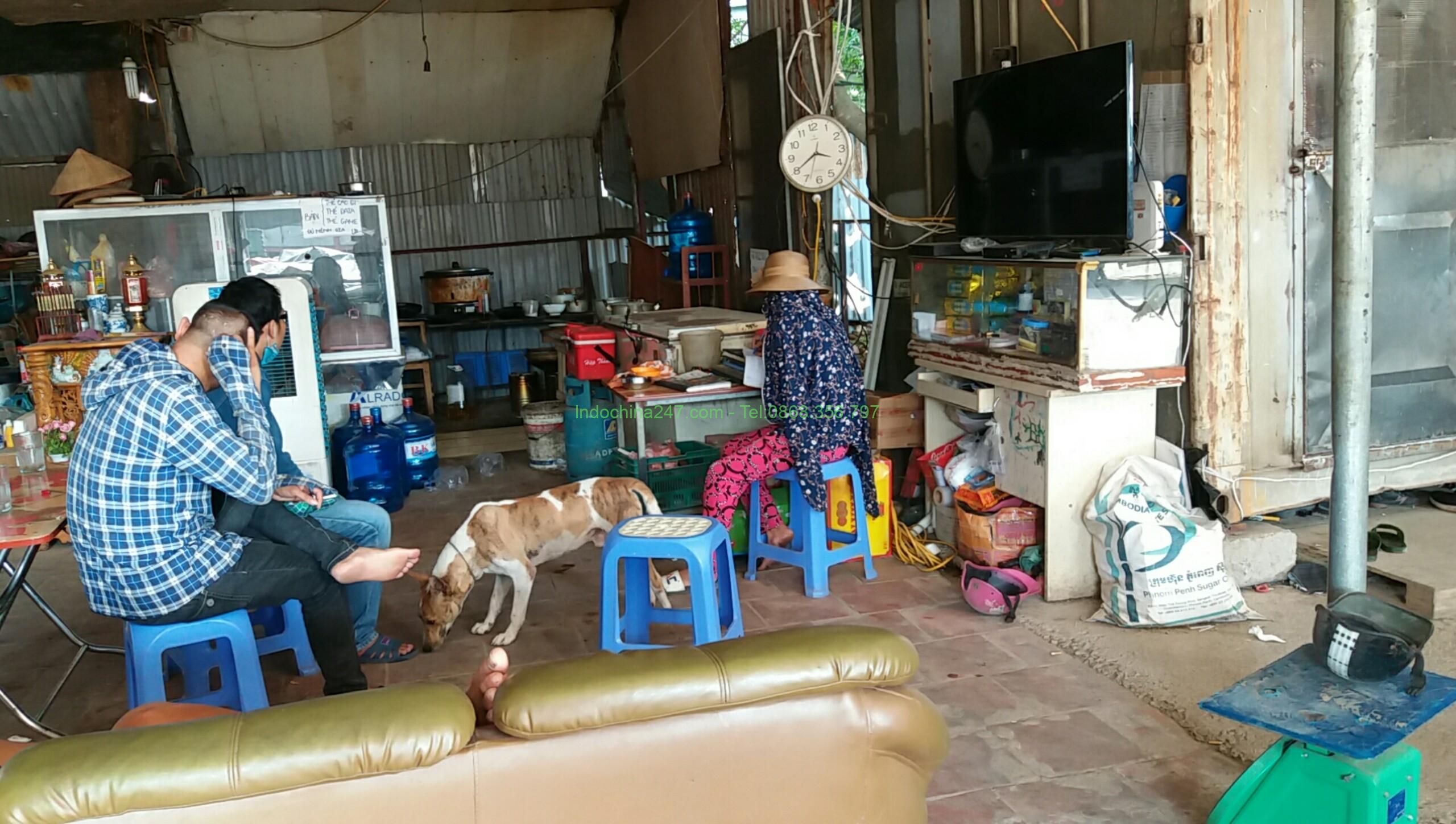 Nhà xe số 18 chuyển hàng đi Hà Tĩnh cho khách hàng