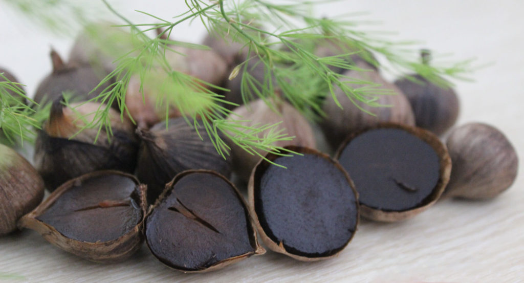 Dịch vụ xách tay tỏi đen Hàn Quốc về Việt Nam