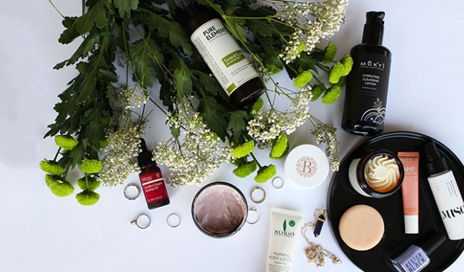 Hệ thống nhận vận chuyển ship gửi mỹ phẩm từ Mỹ tại Indochina247