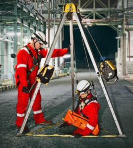 Nhập khẩu thiết bị an toàn leo núi từ Ấn Độ